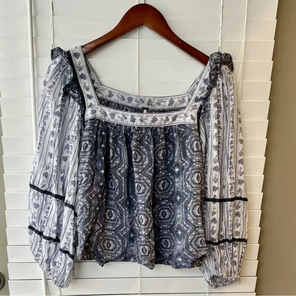 B2 Free People Mostly Meadow Blouse M Puff‎ Sleeve